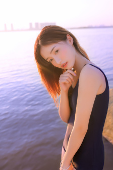 女儿的